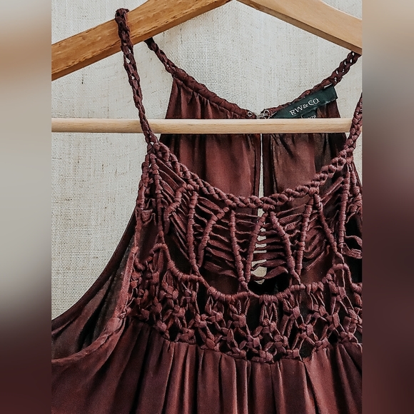 Maroon detailed cami - Picture 2 of 2